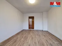 Prodej bytu 2+1, Planá - Svahy, 67 m2