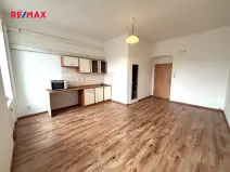 Pronájem bytu 1+kk, Plzeň, Skvrňanská, 30 m2