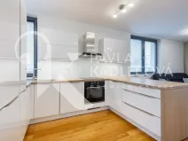 Pronájem bytu 3+kk, Praha - Karlín, Sokolovská, 100 m2