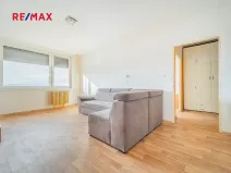 Prodej bytu 2+kk, Odolena Voda, Dolní náměstí, 43 m2