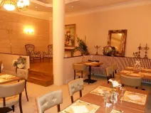 Pronájem restaurace, Karlovy Vary, Divadelní náměstí, 390 m2