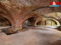 Prodej obchodního prostoru, Polička - Polička-Město, Komenského, 476 m2