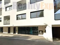 Prodej obchodního prostoru, Praha, Spojovací, 173 m2