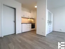 Pronájem bytu 1+kk, Kralupy nad Vltavou, Nádražní, 38 m2