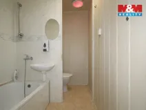 Prodej bytu 1+1, Karlovy Vary - Stará Role, Školní, 35 m2