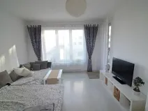 Pronájem bytu 2+1, Praha - Malešice, Počernická, 61 m2