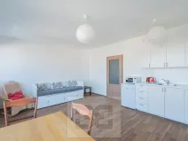 Pronájem bytu 1+kk, Praha - Černý Most, Rudolfa Holeky, 38 m2
