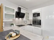 Prodej bytu 3+kk, Praha - Dolní Chabry, K Beranovu, 88 m2