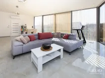 Pronájem bytu 3+kk, Horoušany - Horoušánky, Hlavní, 129 m2