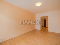 Pronájem bytu 1+kk, Praha - Smíchov, Viktora Huga, 38 m2