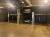 Pronájem garážového stání, Praha, Slezská, 12 m2