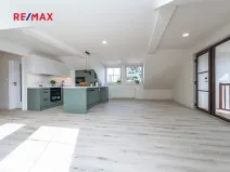 Pronájem bytu 2+kk, Dobříč, 80 m2