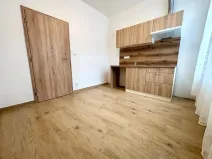 Pronájem bytu 1+1, Praha - Košíře, Holečkova, 35 m2