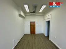 Pronájem obchodního prostoru, Praha - Nové Město, Karlovo náměstí, 19 m2