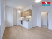 Prodej bytu 3+1, Sytno, 70 m2