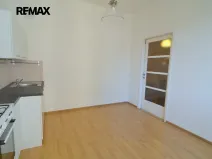 Pronájem bytu 3+1, Praha - Libeň, Pivovarnická, 78 m2