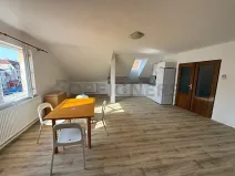 Pronájem bytu 2+1, Hradec Králové, Velké náměstí, 100 m2