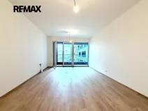 Pronájem bytu 1+kk, Praha - Hloubětín, Poděbradská, 45 m2