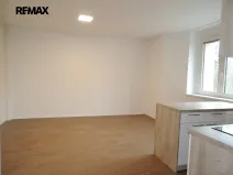 Pronájem bytu 2+kk, Praha - Smíchov, U Malvazinky, 38 m2