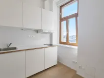 Pronájem bytu 1+kk, Praha - Holešovice, Na Maninách, 31 m2