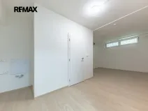 Prodej kanceláře, Praha - Střížkov, Děčínská, 45 m2