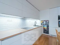 Prodej bytu 3+kk, Praha - Kobylisy, Pod hliništěm, 70 m2