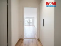 Pronájem bytu 1+kk, Praha, 35 m2