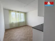 Pronájem bytu 1+1, Louny, Kpt. Nálepky, 36 m2