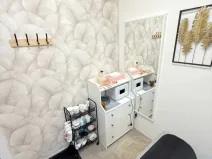 Pronájem obchodního prostoru, Hradec Králové - Pražské Předměstí, Dukelská třída, 6 m2