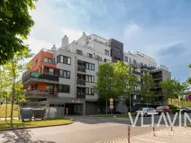 Pronájem garážového stání, Praha - Stodůlky, Laurinova, 18 m2