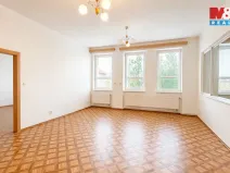 Pronájem atypického bytu, Lenešice, 171 m2