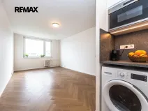 Pronájem bytu 2+kk, Praha - Řepy, Makovského, 45 m2