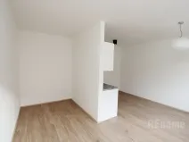 Pronájem bytu 1+kk, Praha - Holešovice, V háji, 34 m2