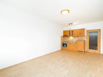 Pronájem bytu 1+kk, Praha - Kunratice, Za valem, 30 m2
