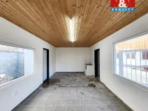 Pronájem obchodního prostoru, Praha - Uhříněves, Přátelství, 38 m2