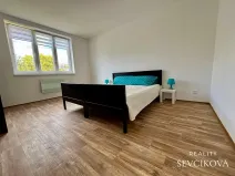 Pronájem bytu 2+kk, Dobřenice, 46 m2