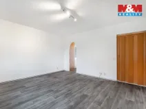 Pronájem bytu 2+1, Liberec, Holubova, 42 m2