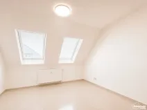 Pronájem bytu 1+kk, Praha - Hloubětín, V chaloupkách, 23 m2