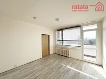 Pronájem bytu 1+1, Chomutov, Březenecká, 33 m2