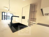 Pronájem bytu 2+kk, Praha - Holešovice, V háji, 58 m2