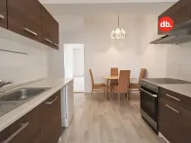 Prodej bytu 2+1, Karlovy Vary, Sokolovská, 77 m2