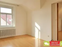 Pronájem bytu 2+kk, Praha, Nad Rohatci, 43 m2