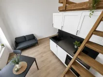 Pronájem bytu 1+kk, Praha - Vinohrady, Velehradská, 25 m2