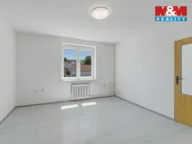 Prodej bytu 3+1, Slavětín, Nádražní, 64 m2