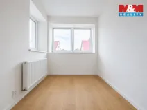 Prodej bytu 4+1, Praha - Ruzyně, Duchcovská, 80 m2