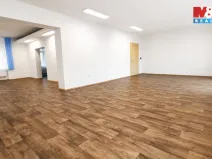 Pronájem kanceláře, Třinec - Staré Město, 1. máje, 99 m2