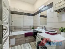 Prodej bytu 3+1, Slaný, Ouvalova, 98 m2