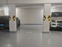 Pronájem garážového stání, Praha - Strašnice, Gutova, 18 m2