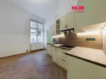 Pronájem bytu 2+1, Karlovy Vary, Na Vyhlídce, 83 m2
