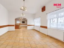 Pronájem obchodního prostoru, Plzeň - Lobzy, Petřínská, 88 m2